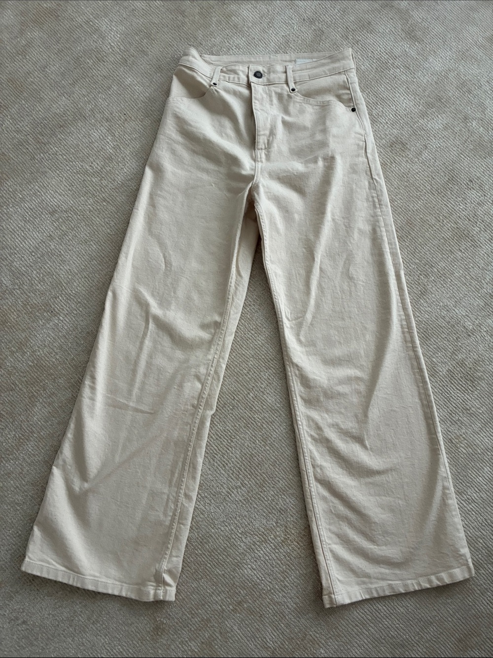 Zara Women's Wide-Leg Jeans in Cream